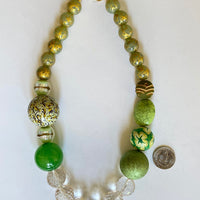 Queen Mum Ivy Choker Necklace