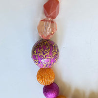 Queen Mum Lipgloss Choker Necklace