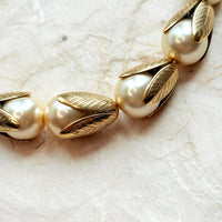 Lenora Dame Classic Bead Cap Necklace in Cream Pearl