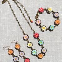 Lenora Dame Daisy Pop Necklace (Available as set)