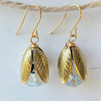 Lenora Dame Crackle Lucite Bead Cap Earring in Cranberry