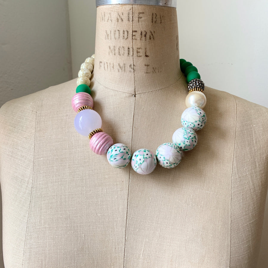 Sweet Pink and Green Queen Mum Beaded Necklace