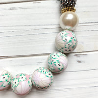 Sweet Pink and Green Queen Mum Beaded Necklace