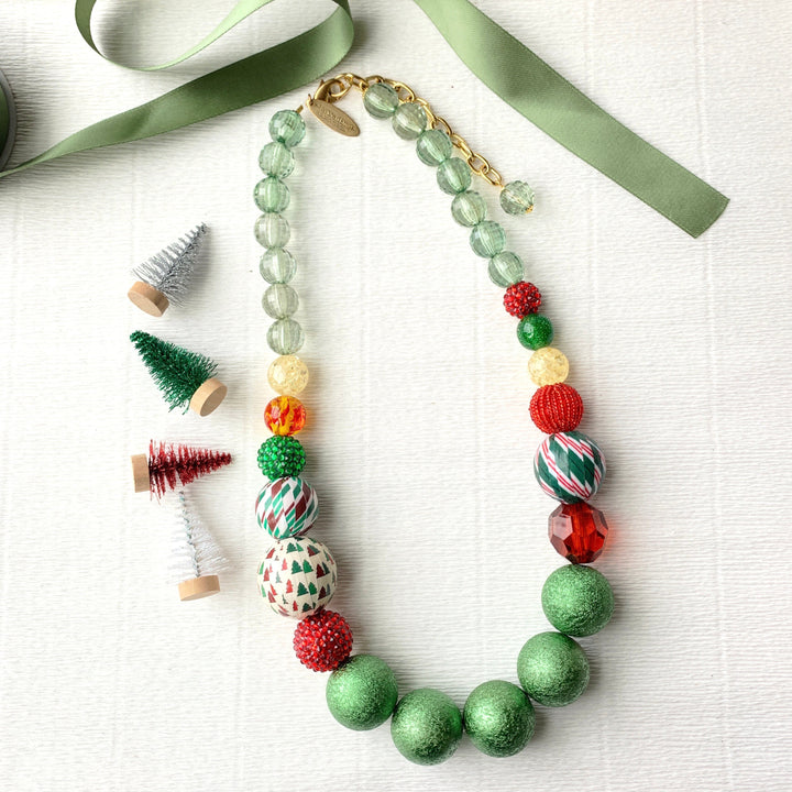 Green and Red beaded Christmas necklace. Festive necklace for Christmas.