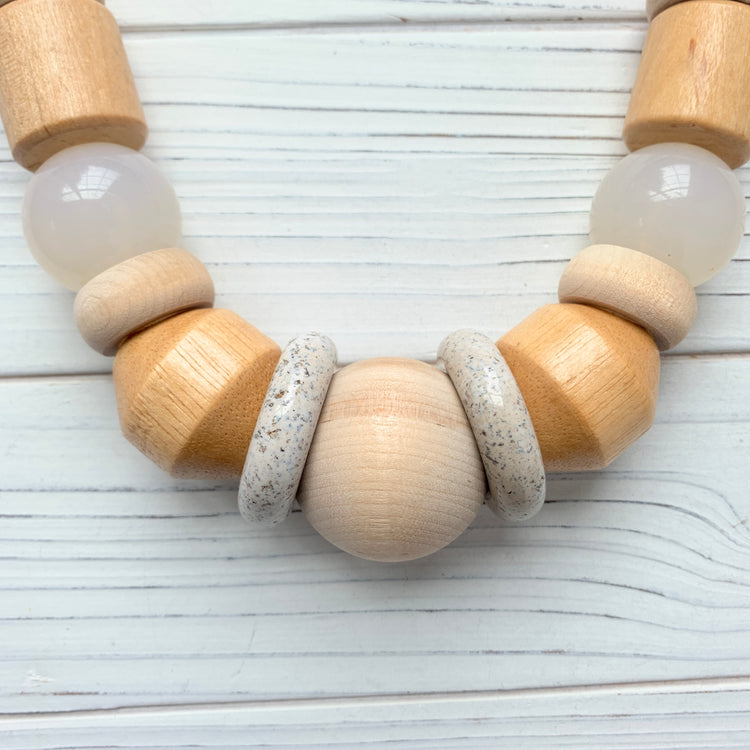 Pearl & Wood Queen Mum Necklace