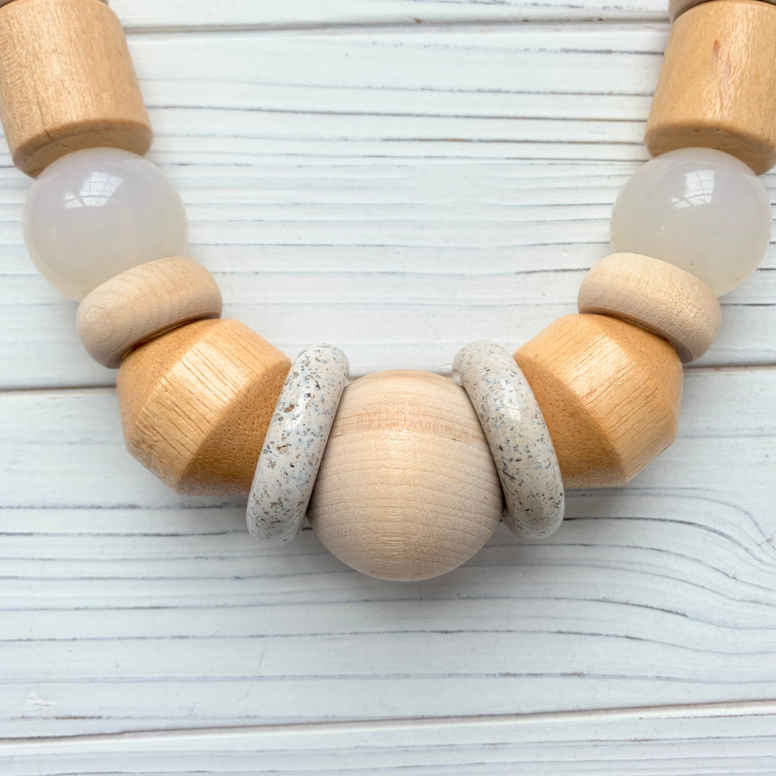 Pearl & Wood Queen Mum Necklace