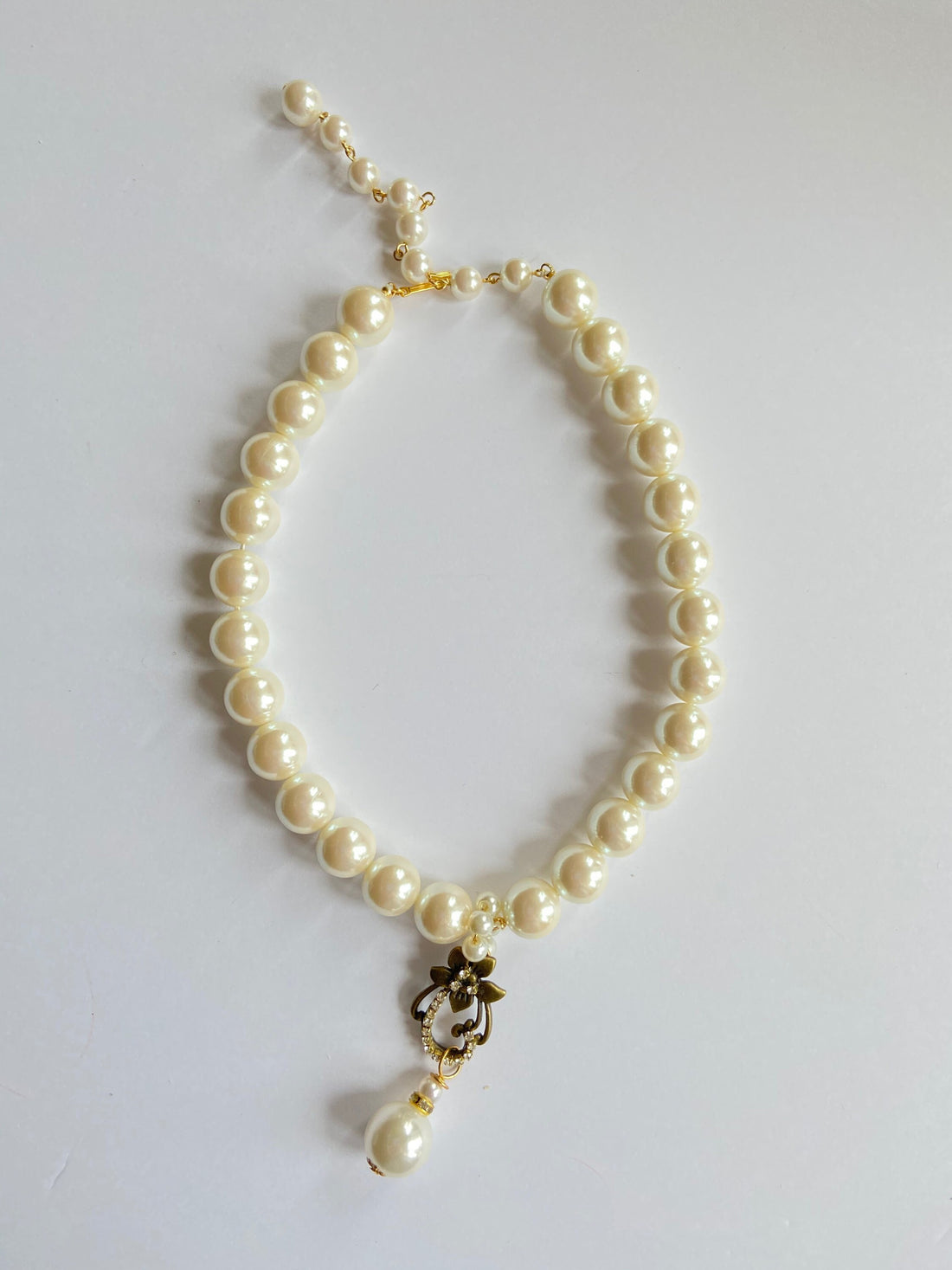 Lenora Dame Princess Pearl Choker Necklace