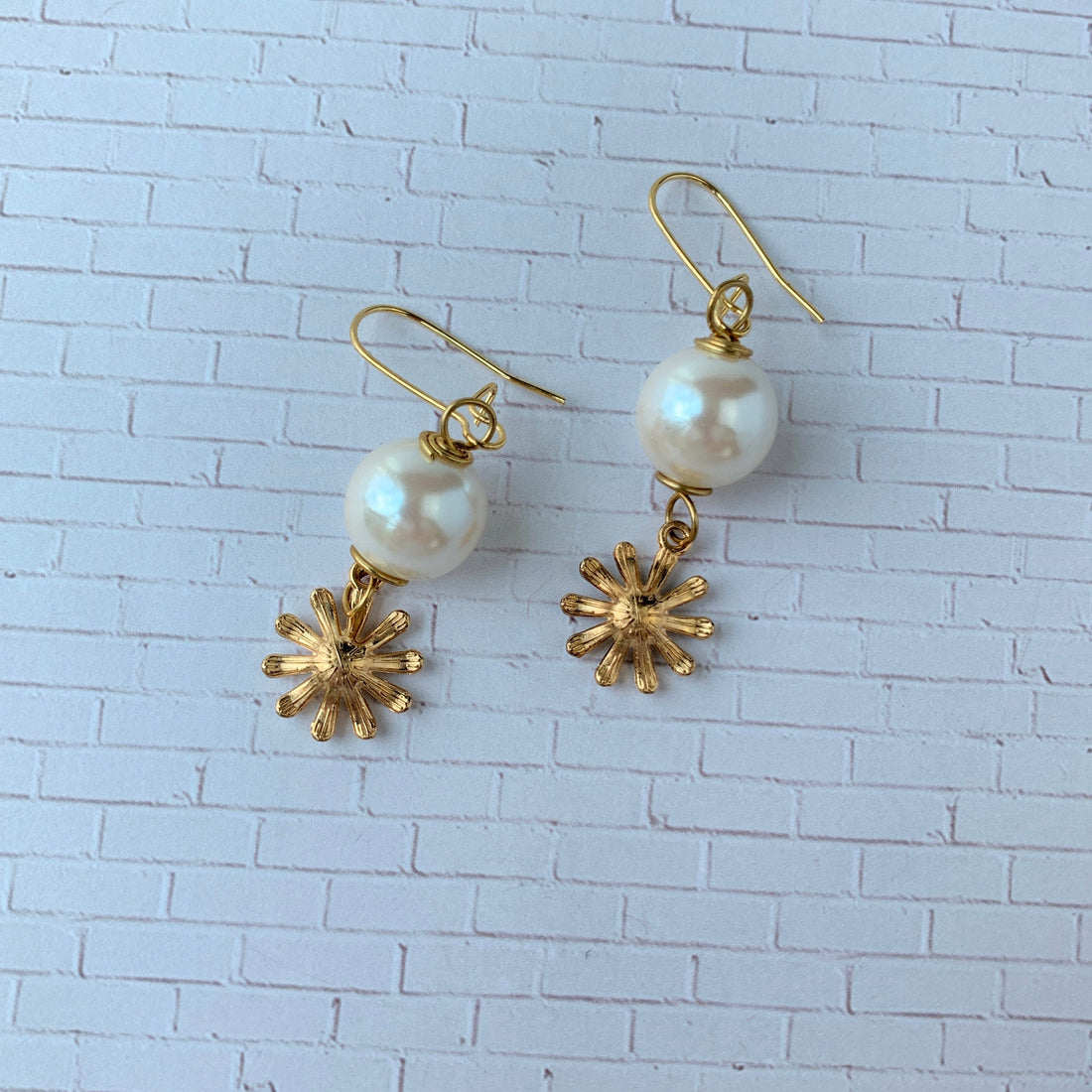 Lenora Dame Daisy Chain Pearl Earrings