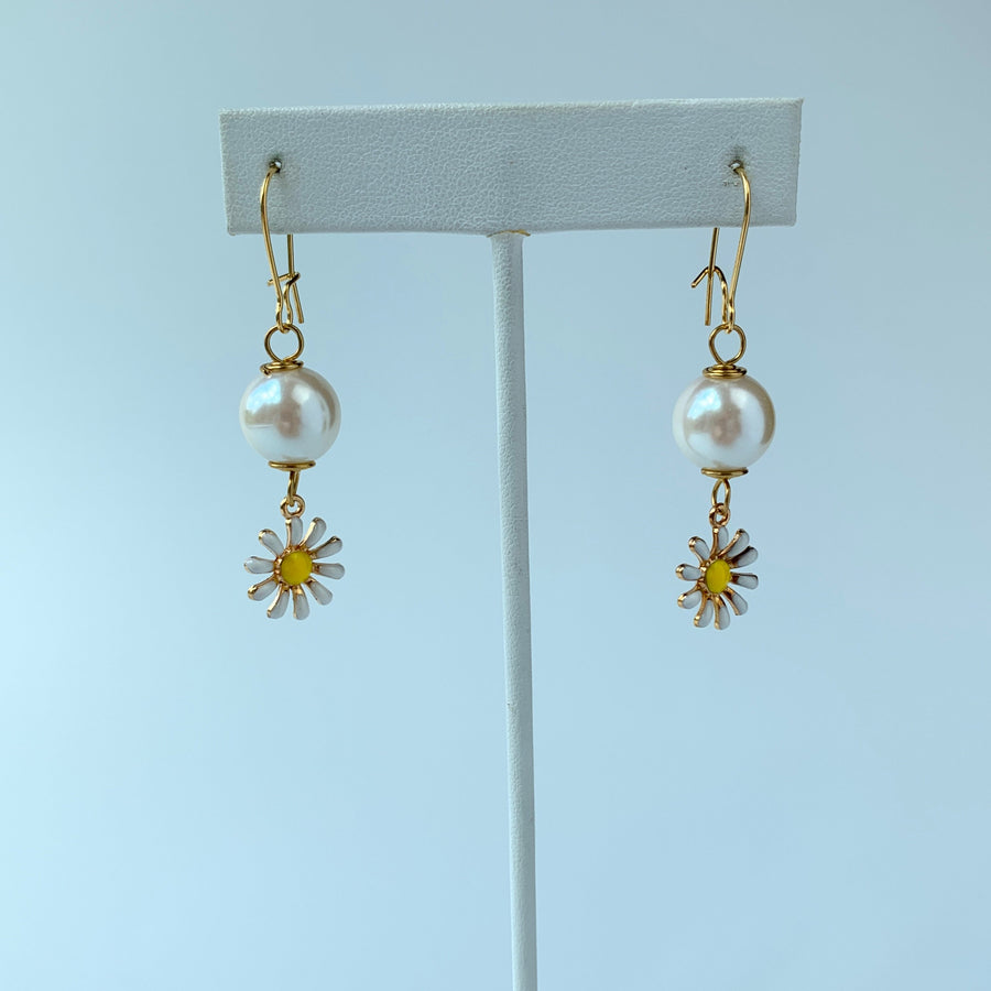 Lenora Dame Daisy Chain Pearl Earrings