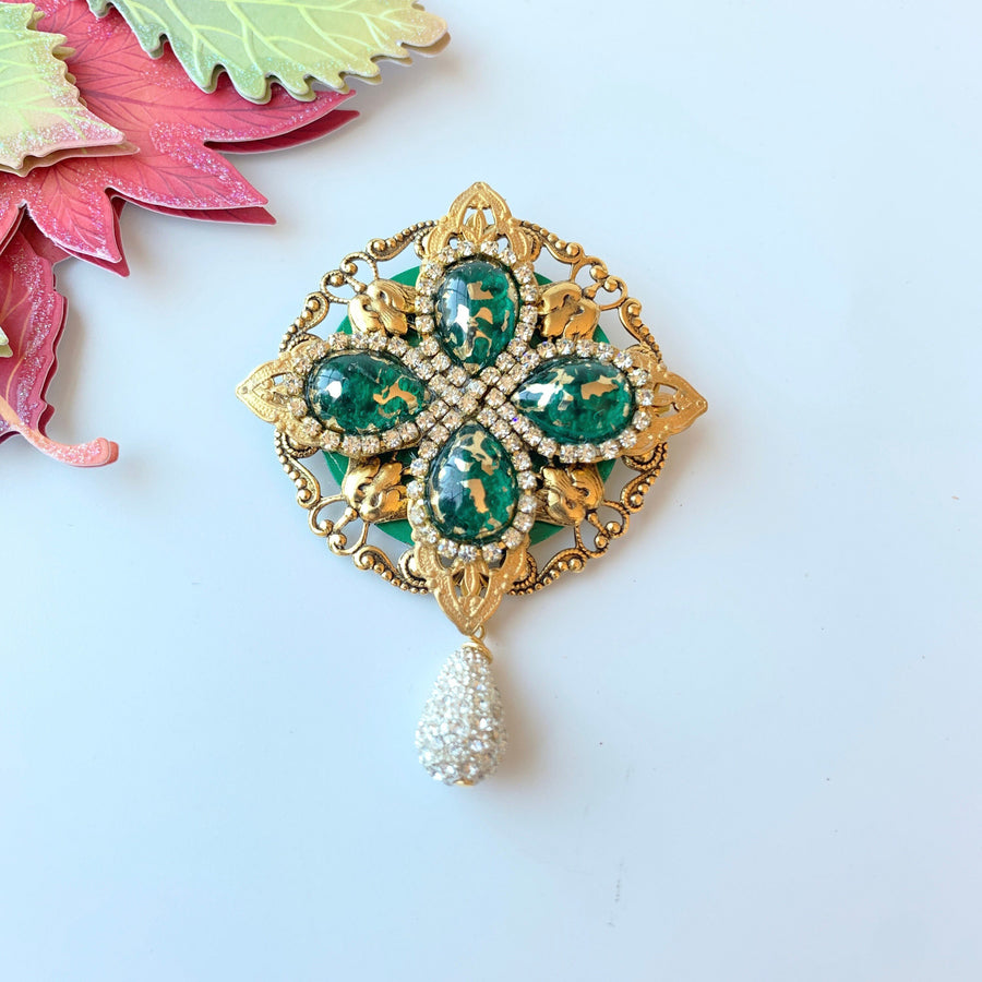 Lenora Dame Emerald Isle Brooch- Lapel Pin